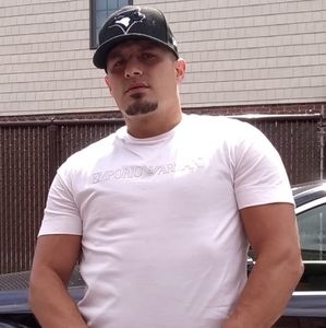 Meet your Posher, Max